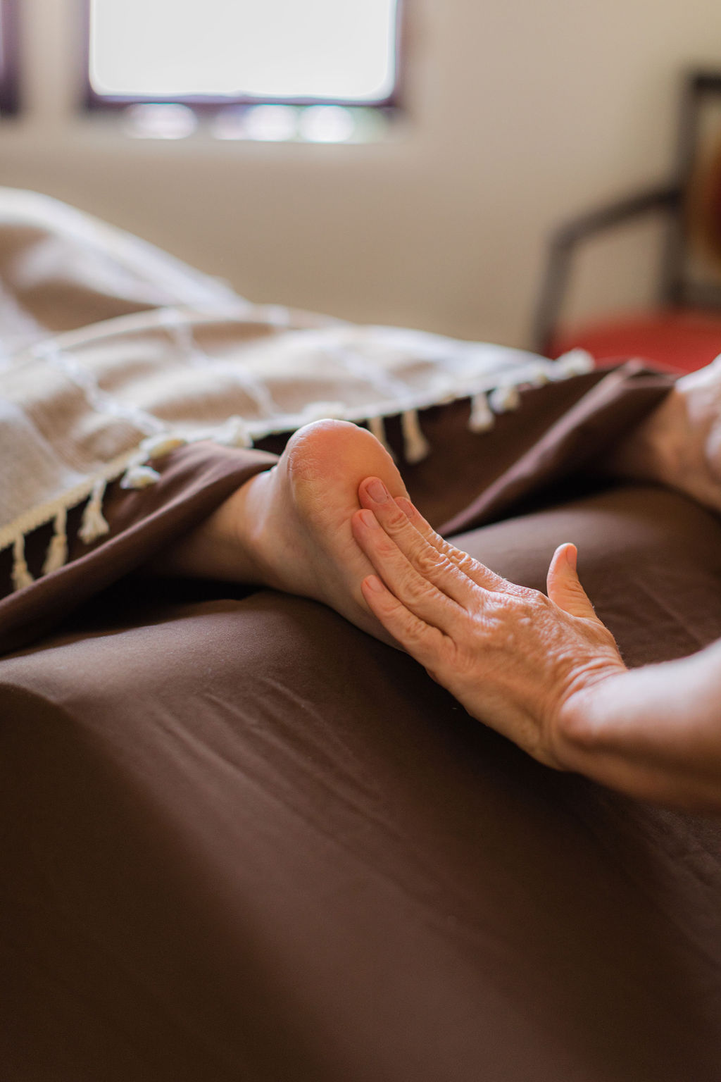 La Vida Spa Massage Add-on, Happy Feet treatment therapist massaging feet